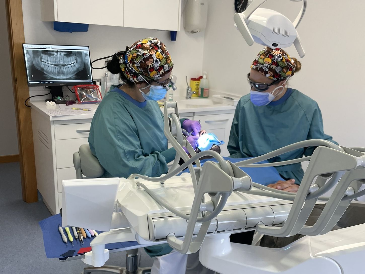 equipo dentistas clinica dental vazquez troche en Vilagarcía de Arousa